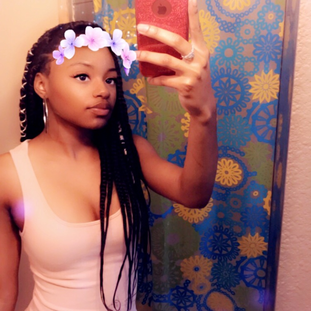 Meet your Posher, Latajah